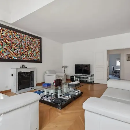 Appartement Pantheon Beast Paris