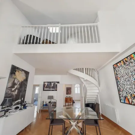 Pantheon Beast Apartment Paris